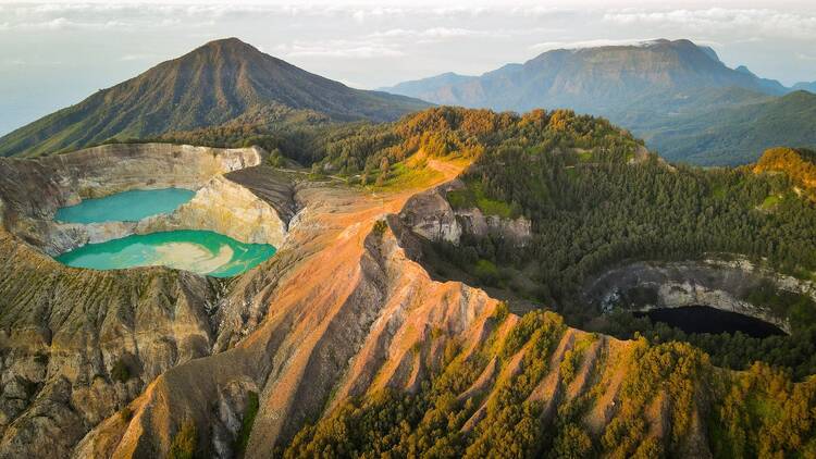 Mount Kelimutu, Flores