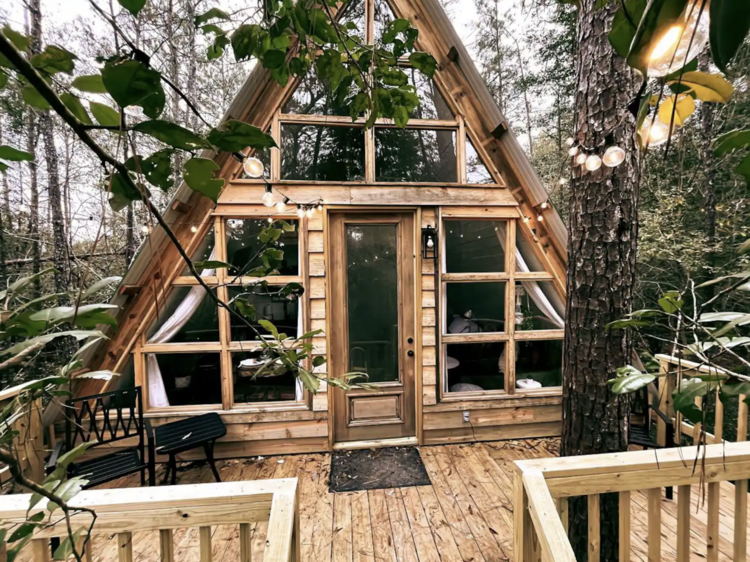 The romantic treehouse in Kirbyville