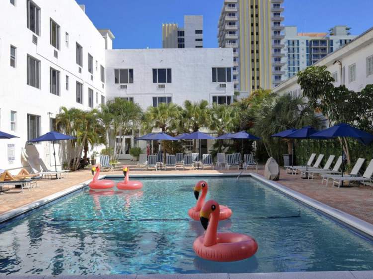 Tropics Hotel Miami Beach