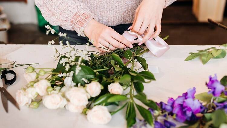 Group Ikebana (Japanese flower arrangement) class