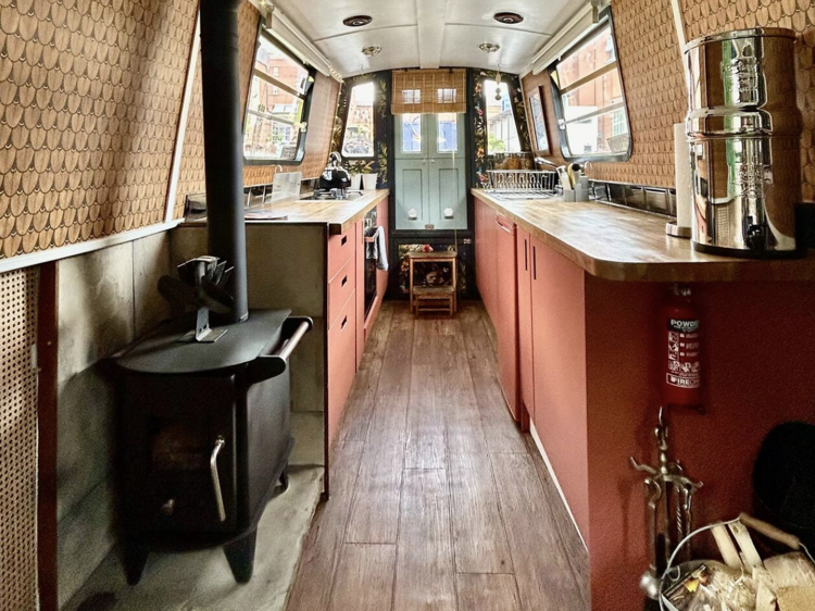 The quirky houseboat in the city centre