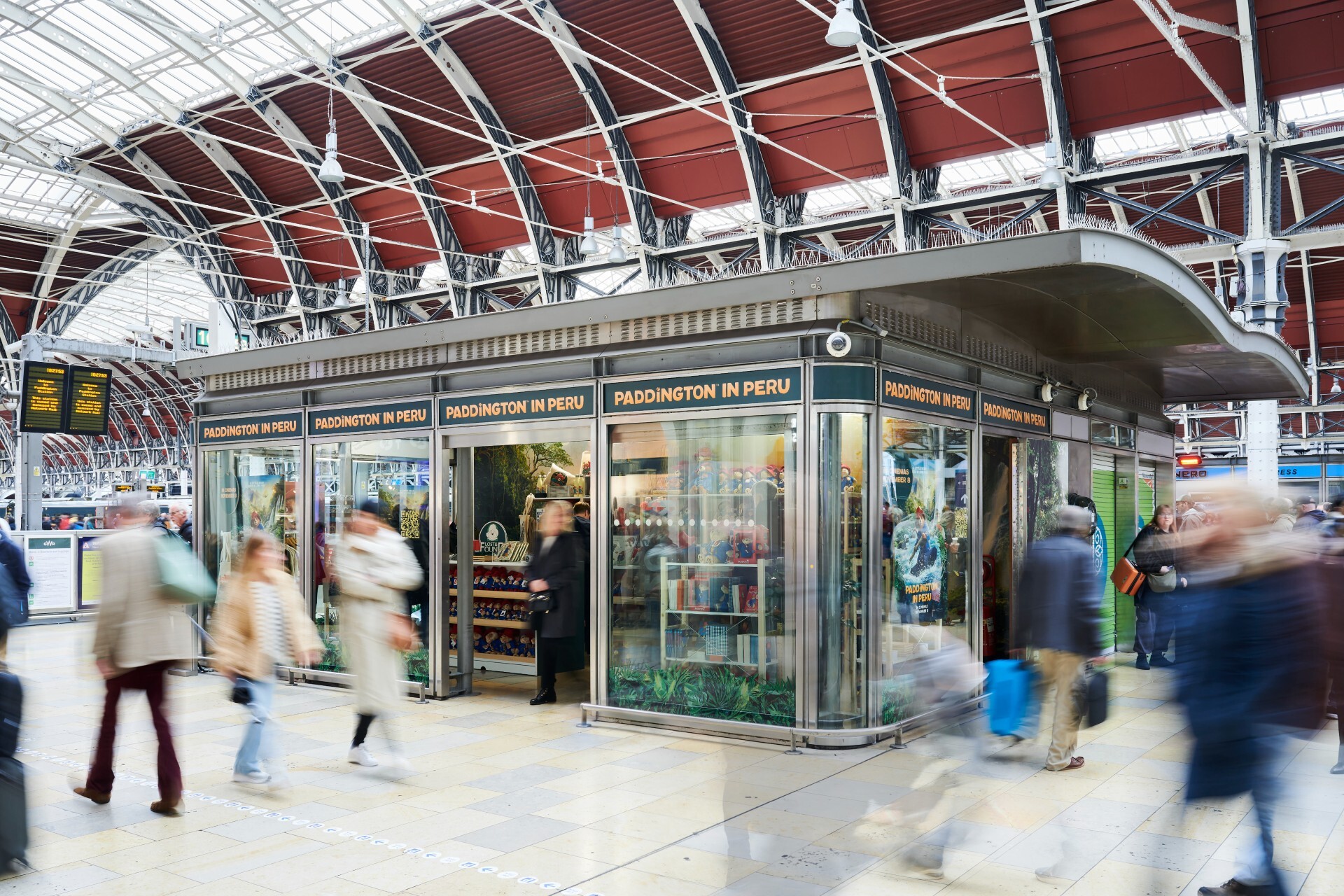 A Paddington pop-up shop has just opened in a major London train station