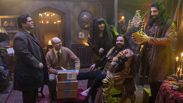  Harvey Guillén as Guillermo, Mark Proksch as Colin Robinson, Natasia Demetriou as Nadja, Matt Berry as Laszlo, Kayvan Novak as Nandor in What We Do in the Shadows