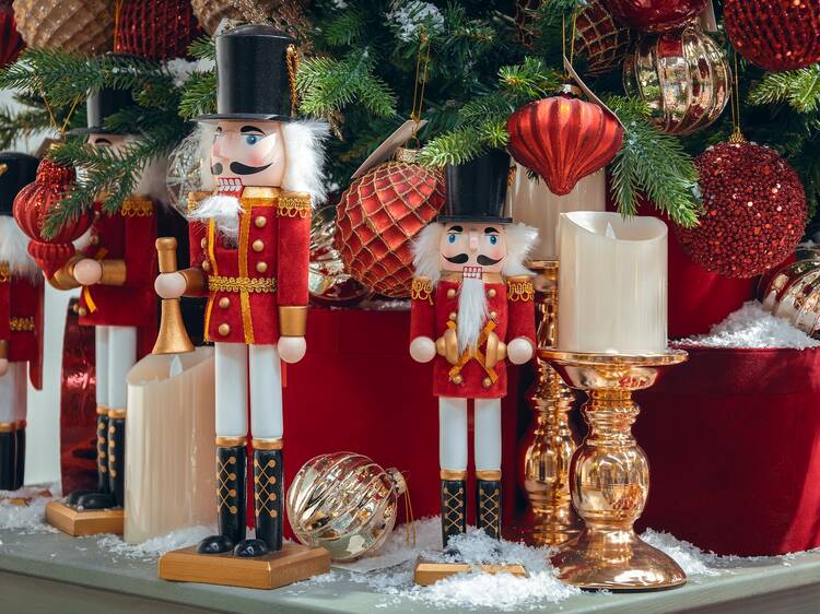 Nutcracker Market