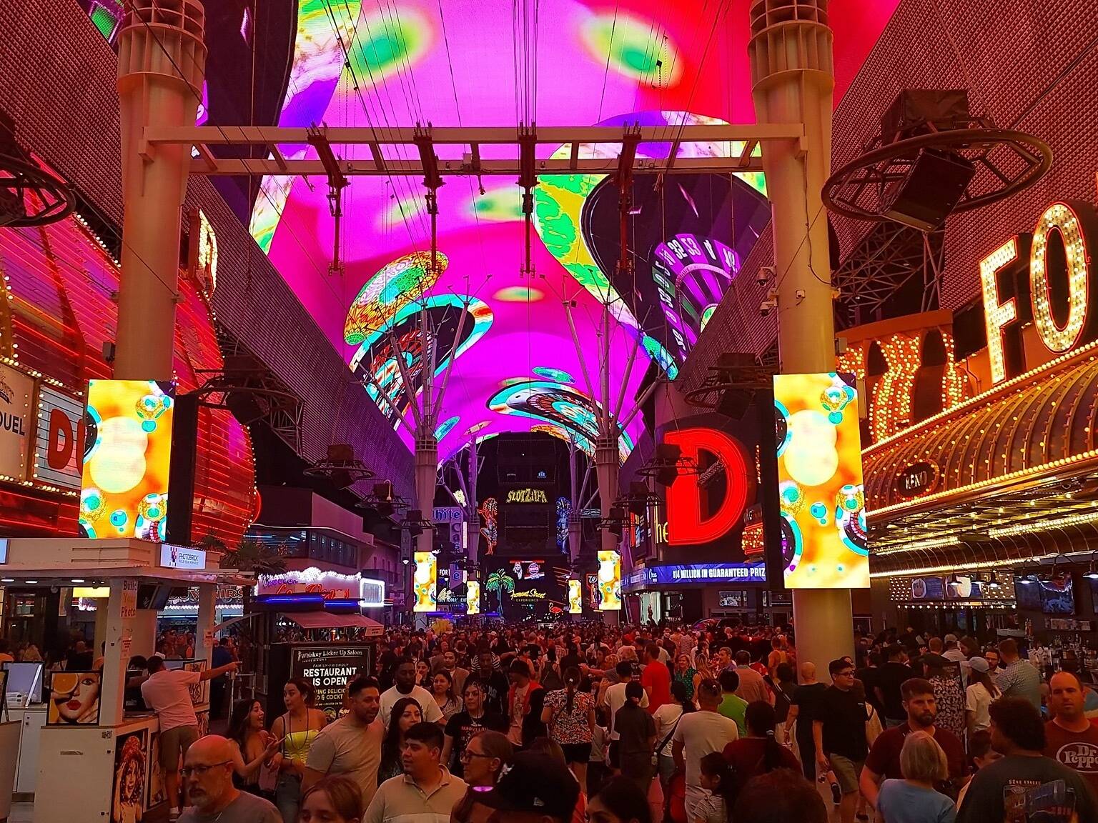 21 Best Things to Do in Vegas Right Now