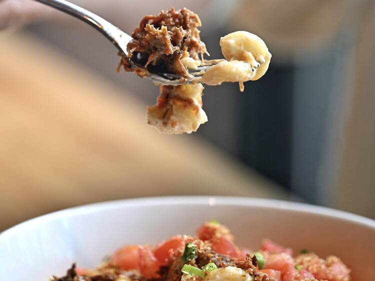 Mac & cheese bowl at Blue Ribbon Barbecue