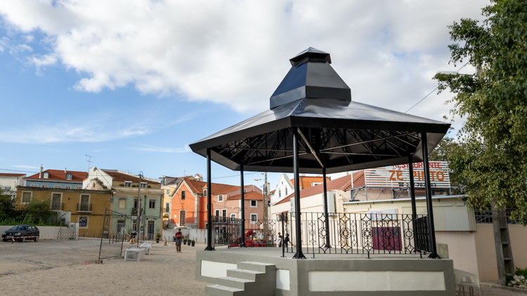 Largo da aldeia do Calhariz Velho, Benfica