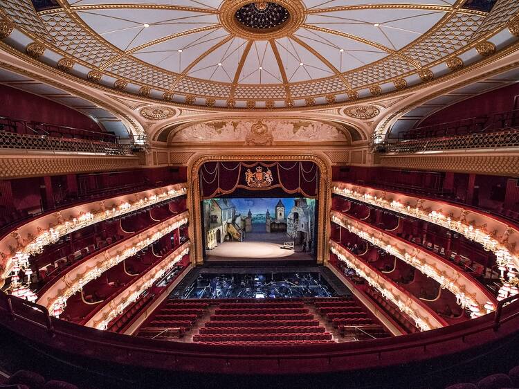 Catch a show at the Royal Opera House