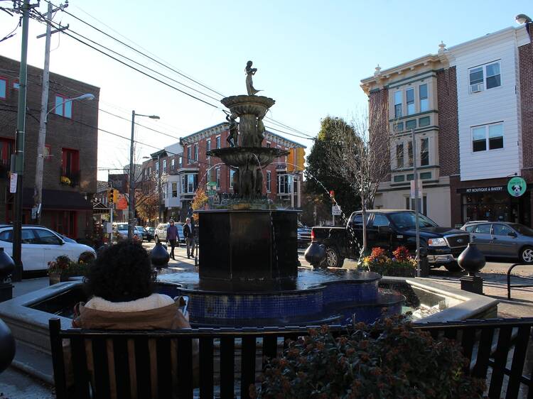 11am: People watching in East Passyunk