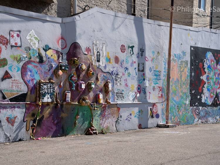 12:30pm: Gaze at public art on Catherine St