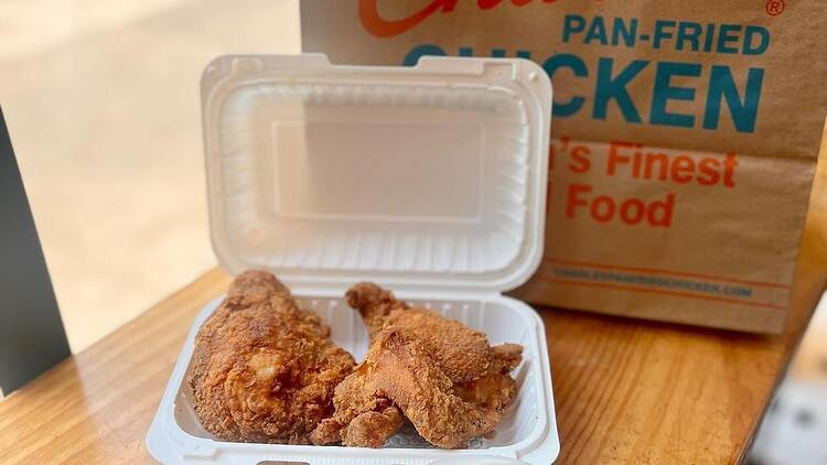 A counter seat at Charles Pan-Fried Chicken