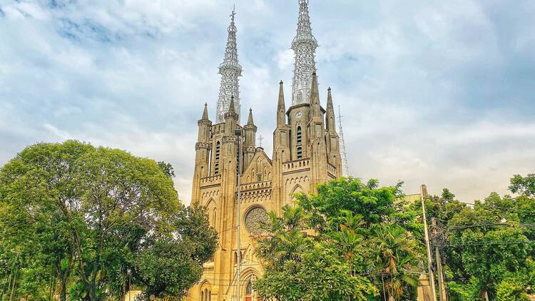 Admire architecture at Jakarta Cathedral