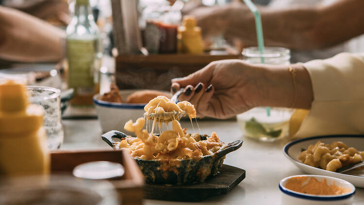 Ground Burger Santa Apolónia