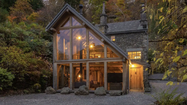 The modern-rustic cabin in Glenridding