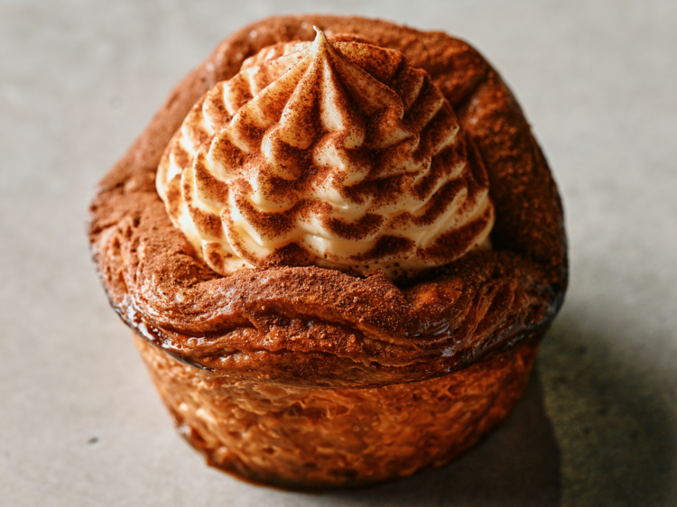 Tiramisu croissant.