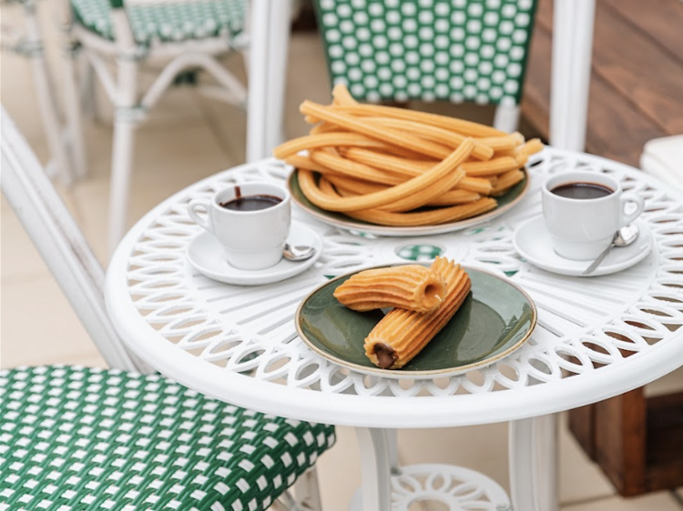 Churros com chocolate de Madrid, com mais de um século, chegam a Lisboa