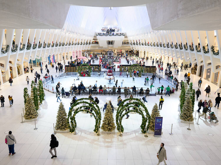 5 ways to get into the holiday spirit at The Shops at Oculus