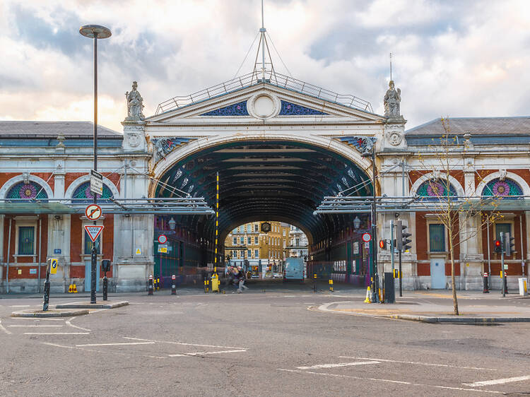 Smithfield and Billingsgate: plans to move historic London markets put on hold