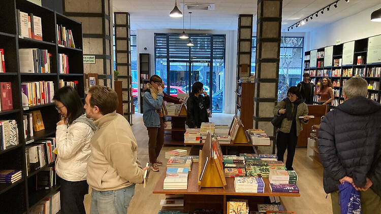 Librería Parent(h)esis (Bilingüe) Librería Parent(h)esis (Bilingüe)