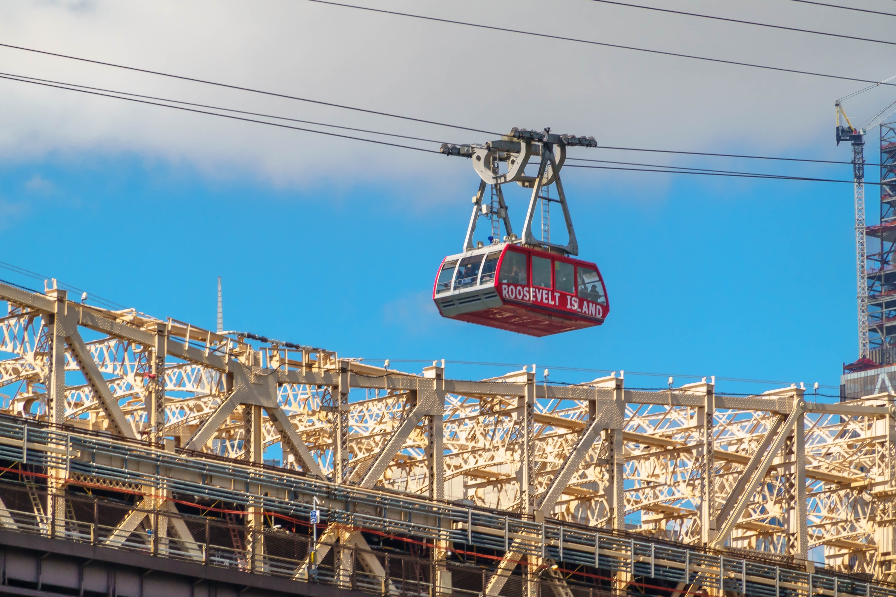 The Roosevelt Island tram in action.