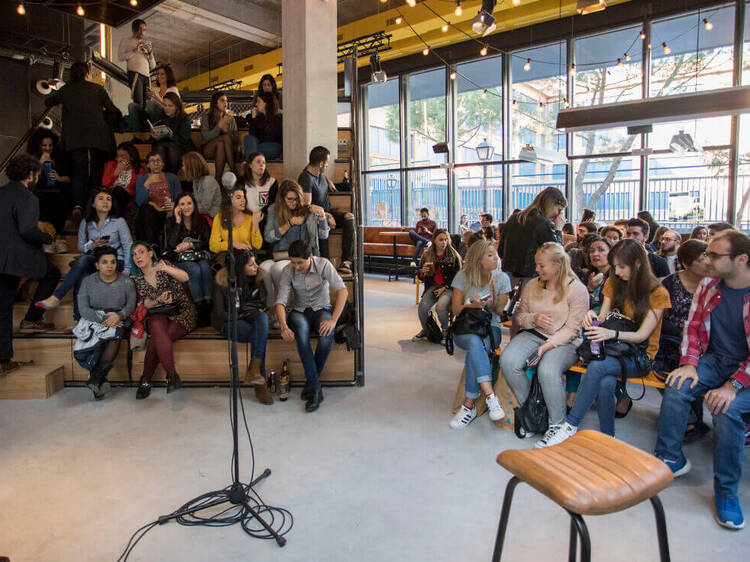 La revolución neoyorquina de las fiestas de lectura aterriza por primer vez en Madrid