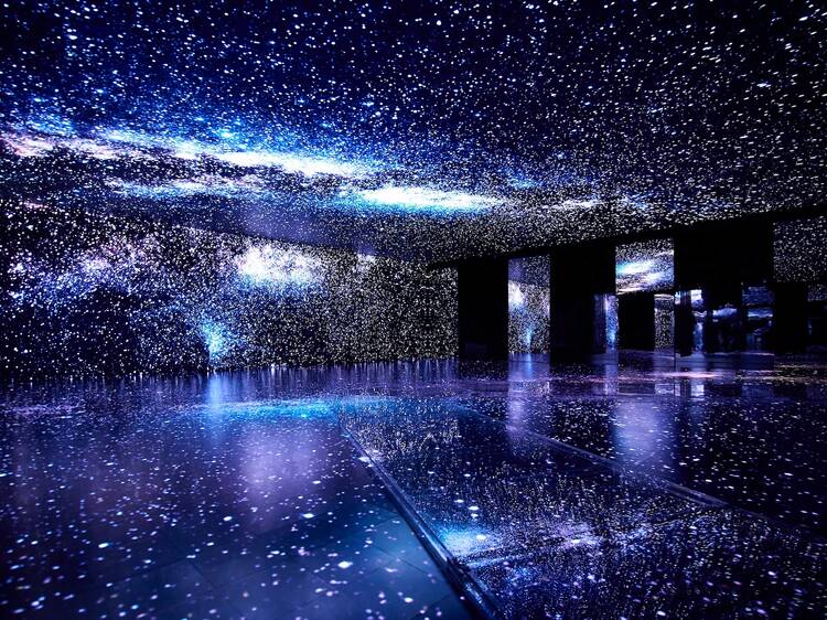 Walk through this Instagram-worthy free immersive light installation in Manhattan