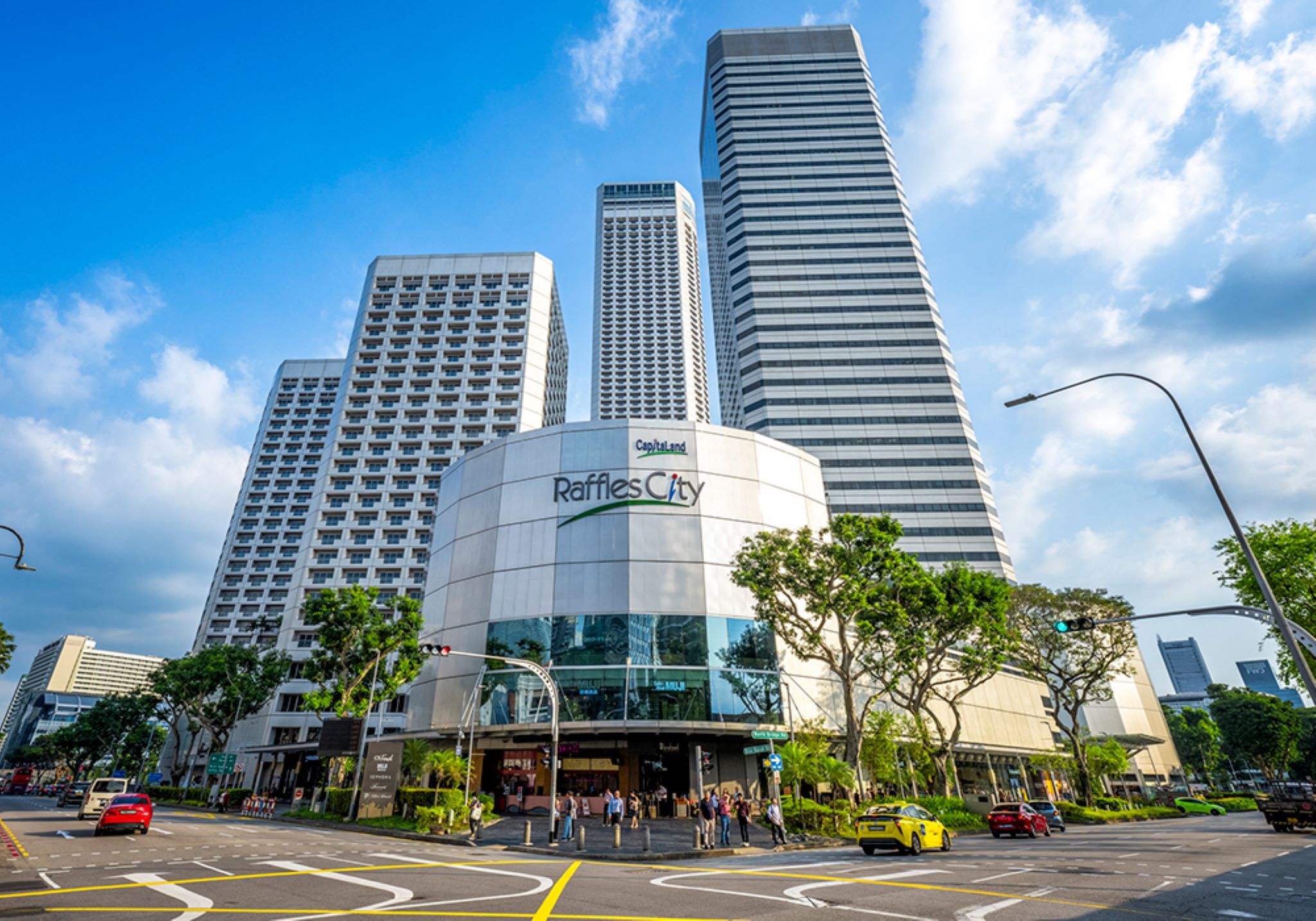 Raffles City | Shopping in City Hall, Singapore