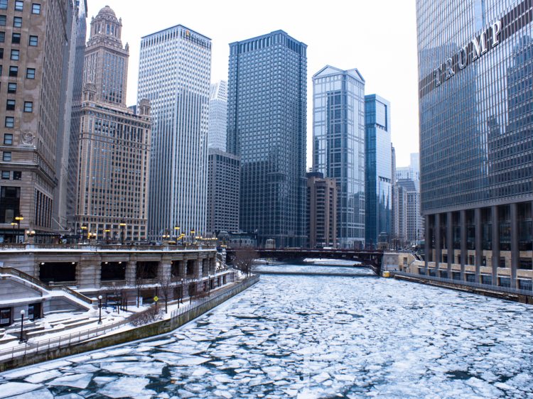 Chicagoans, brace yourselves for the first snow of the season this week