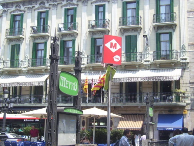 Estaci&oacute; modernista Liceu