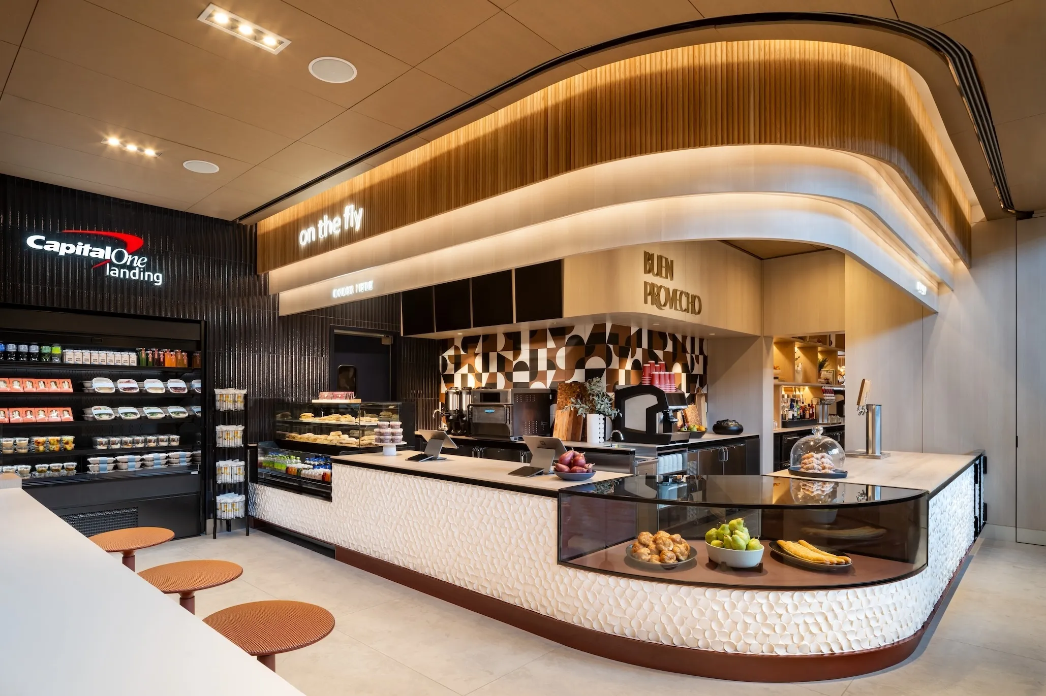 On the Fly at Capital One Landing at DCA offers grab and go options for all airport travelers.