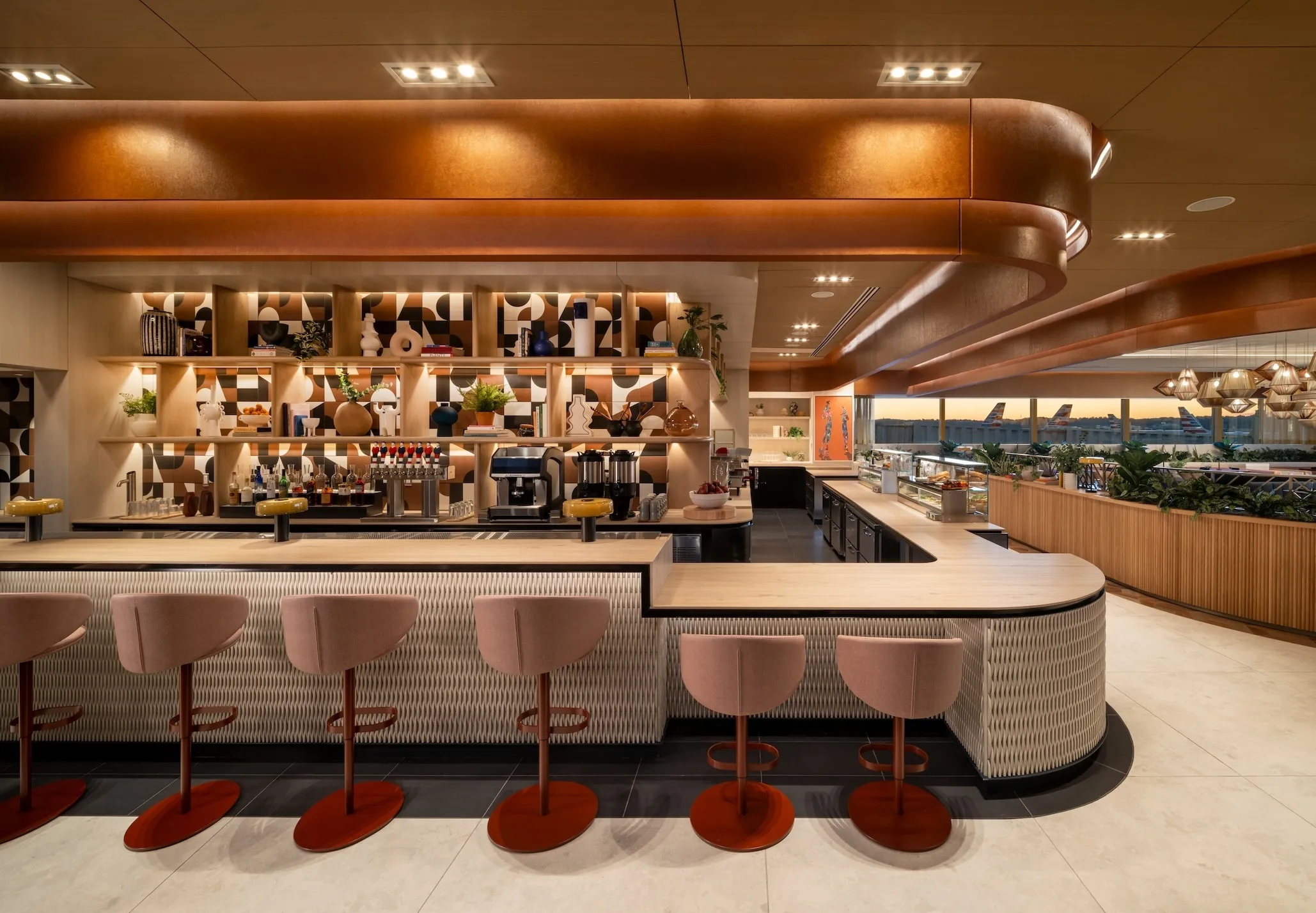 The bar at Capital One Landing at DCA.