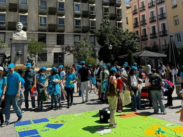 Las plazas de Malasaña y Lavapiés se llenan de conciertos navideños, espectáculos de swing y  talleres infantiles