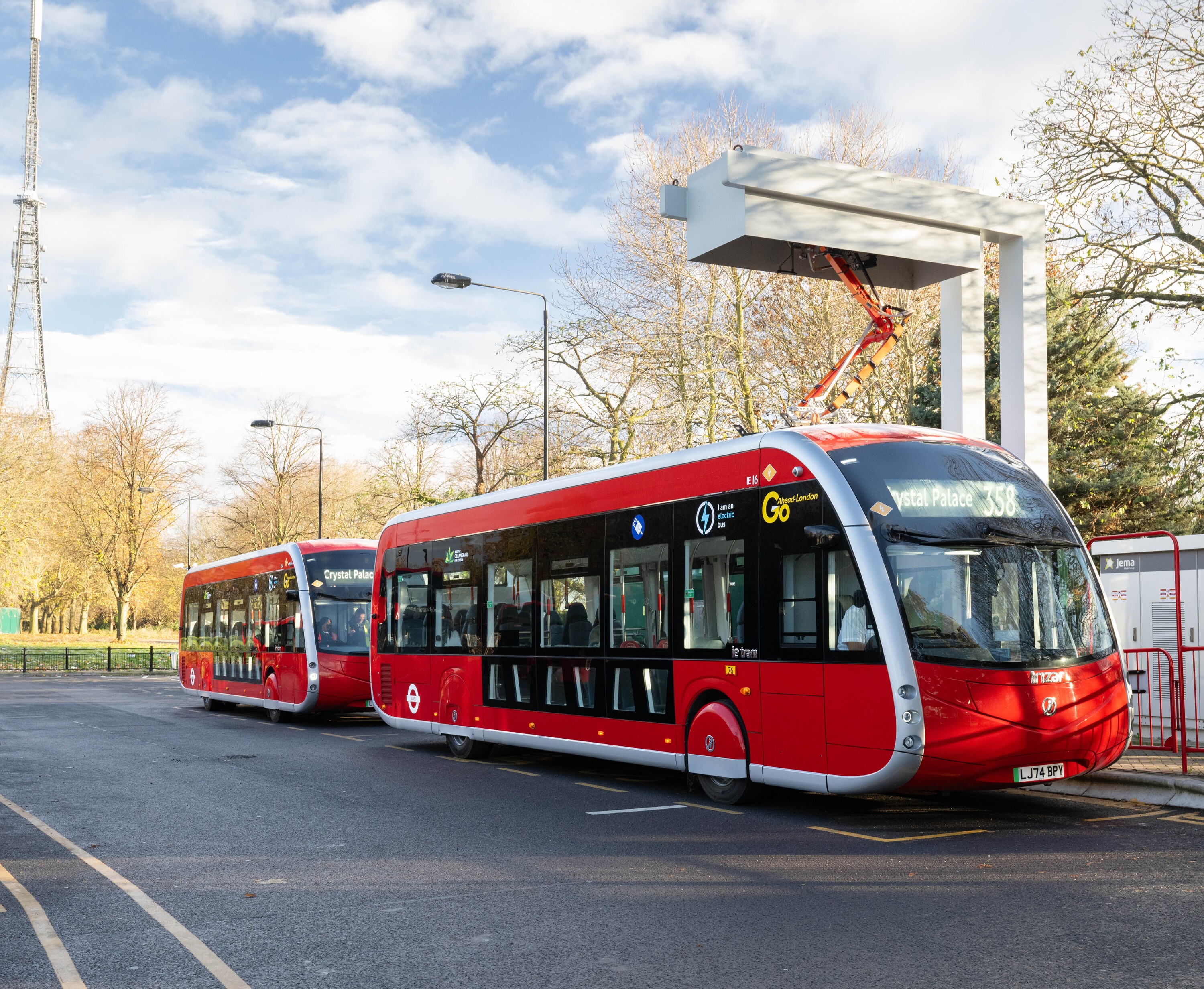 These futuristic new electric buses come into service in south London today