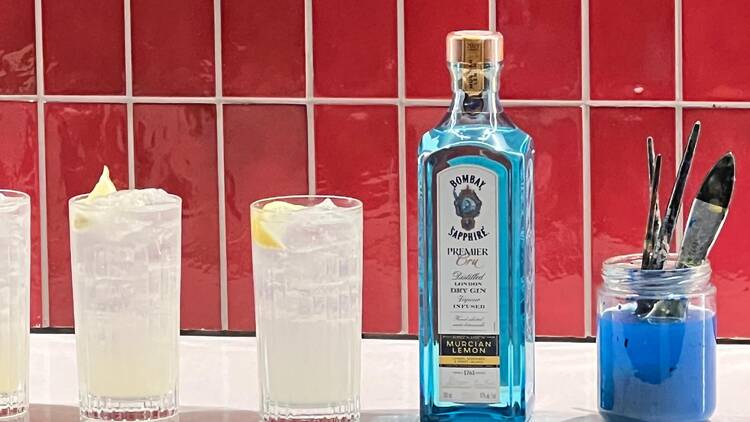 Art & Bombay Sapphire al Time Out Market