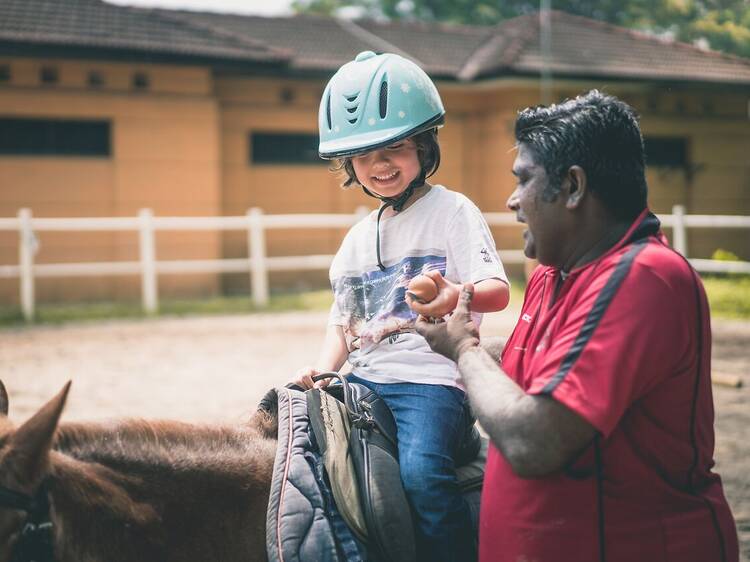 Ride a horse at Gallop Stable