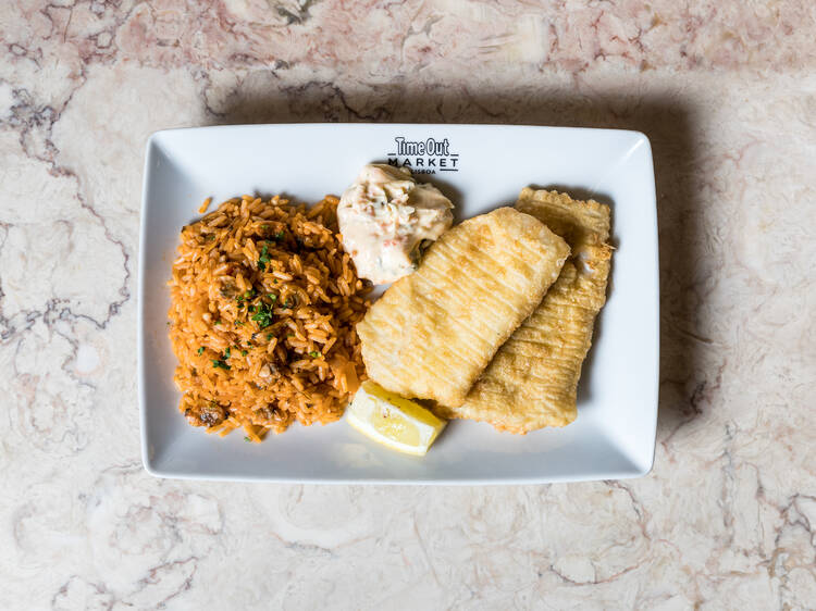 Filetes de pescada com arroz de berbigão