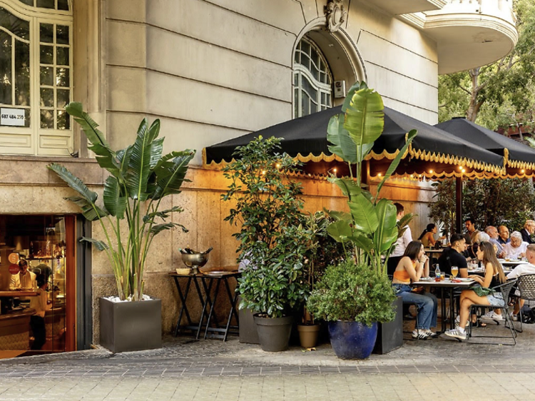 Bar Vint-i-Quatre