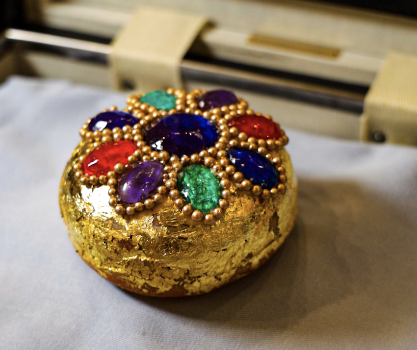 You can indulge in a $300, gold-encrusted bombolone at this Upper East Side bakery