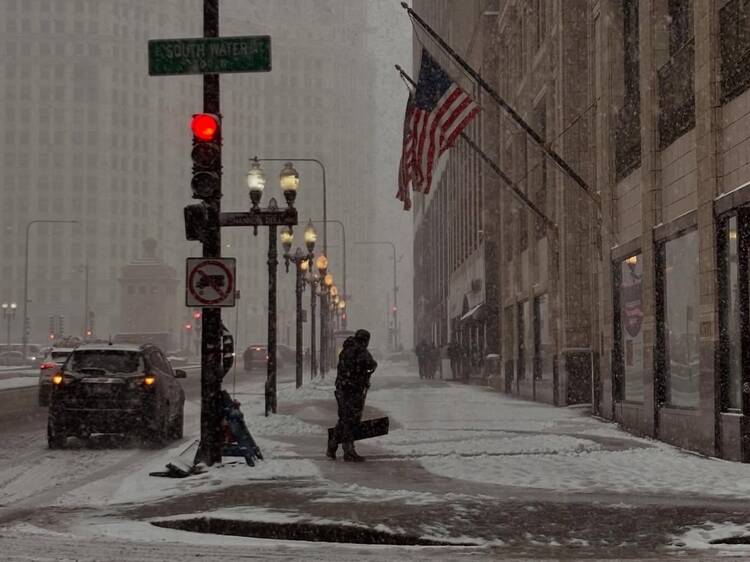 10 beautiful pictures of the first snow of the year in Chicago