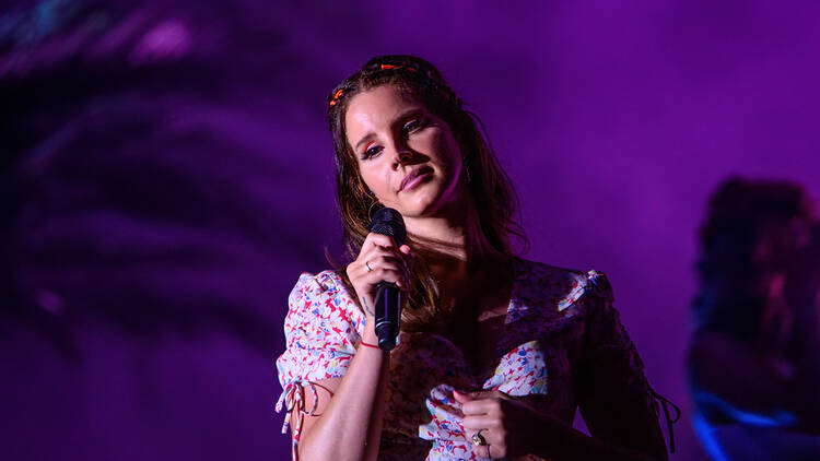 Lana del Rey performing live in Barcelona 