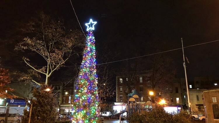 Bronx Little Italy’s Annual Tree Lighting Ceremony