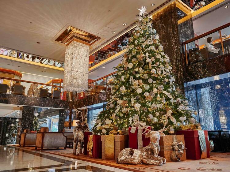 Have the jolliest Christmas season with Mandarin Oriental, Hong Kong’s festive offerings