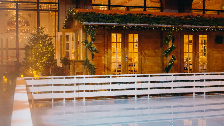 La patinoire du Plaza Athénée