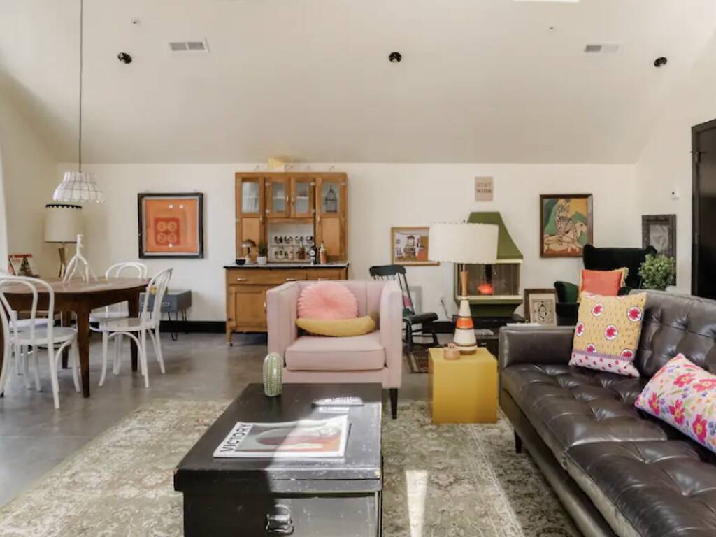 10 Best Airbnbs in and Around Denver for 2025