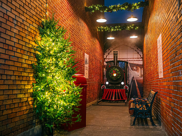 Find the hidden train in this enchanted Montreal alleyway