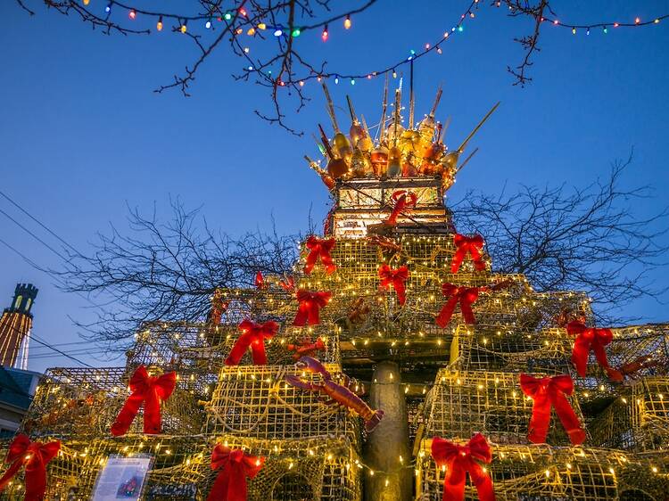 Provincetown Lobster Pot Tree