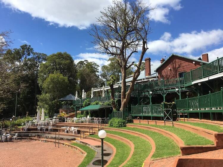 Mundaring Weir Hotel