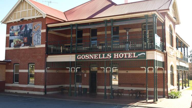 Gosnells Hotel