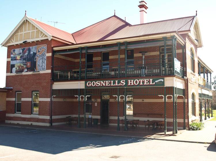 Gosnells Hotel