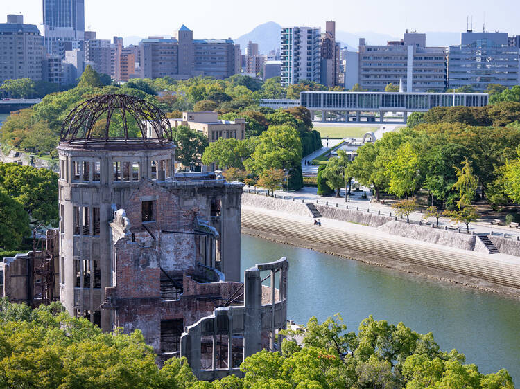 11:00 Hiroshima Peace Memorial Museum and Atomic Bomb Dome